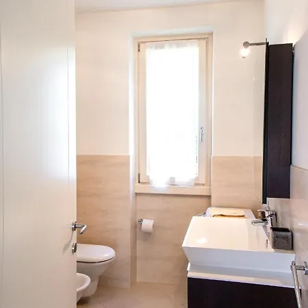 Apartment Albisano Flat Torri Del Benaco