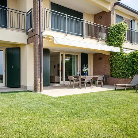 Albisano Flat شقة